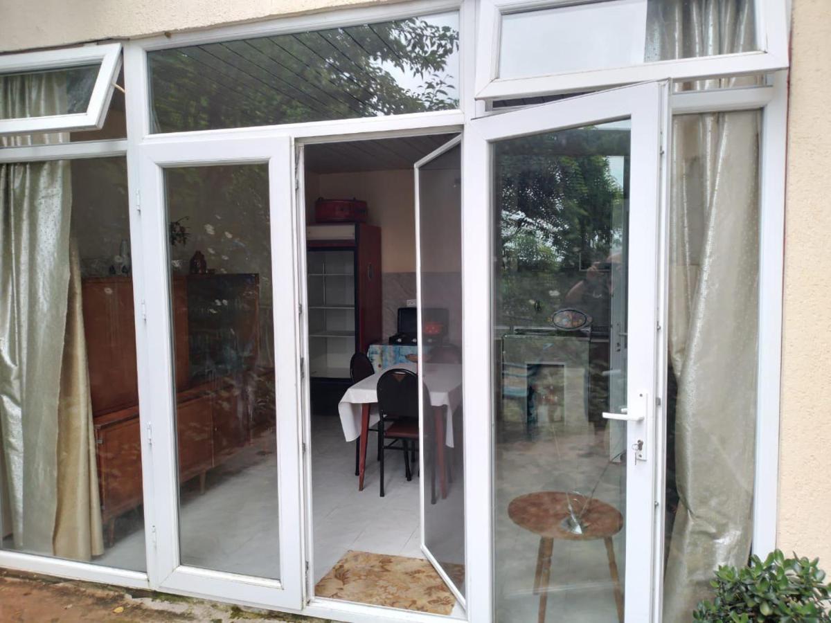 Merabi And Neli Guest House 마킨자우리 외부 사진