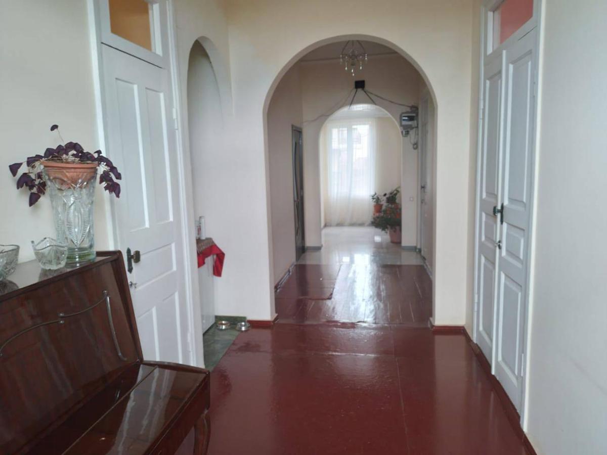 Merabi And Neli Guest House 마킨자우리 외부 사진