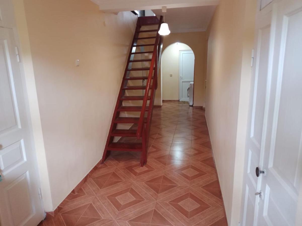 Merabi And Neli Guest House 마킨자우리 외부 사진