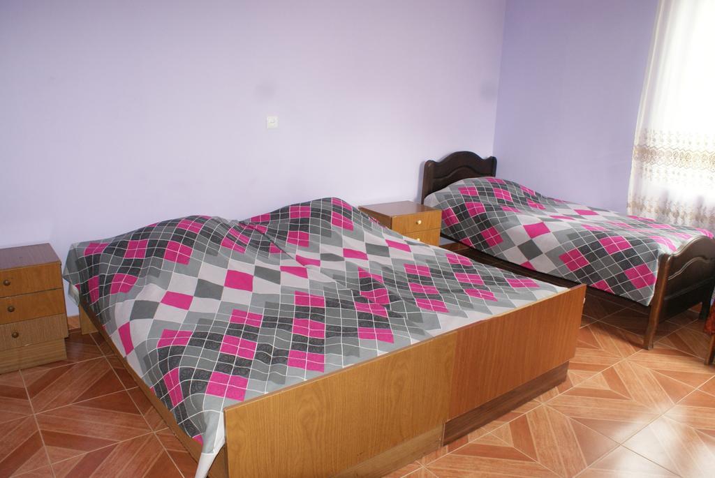 Merabi And Neli Guest House 마킨자우리 객실 사진