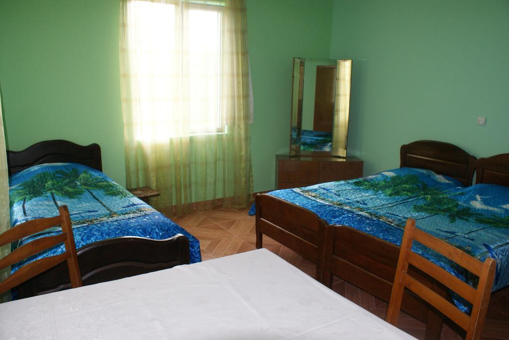 Merabi And Neli Guest House 마킨자우리 객실 사진