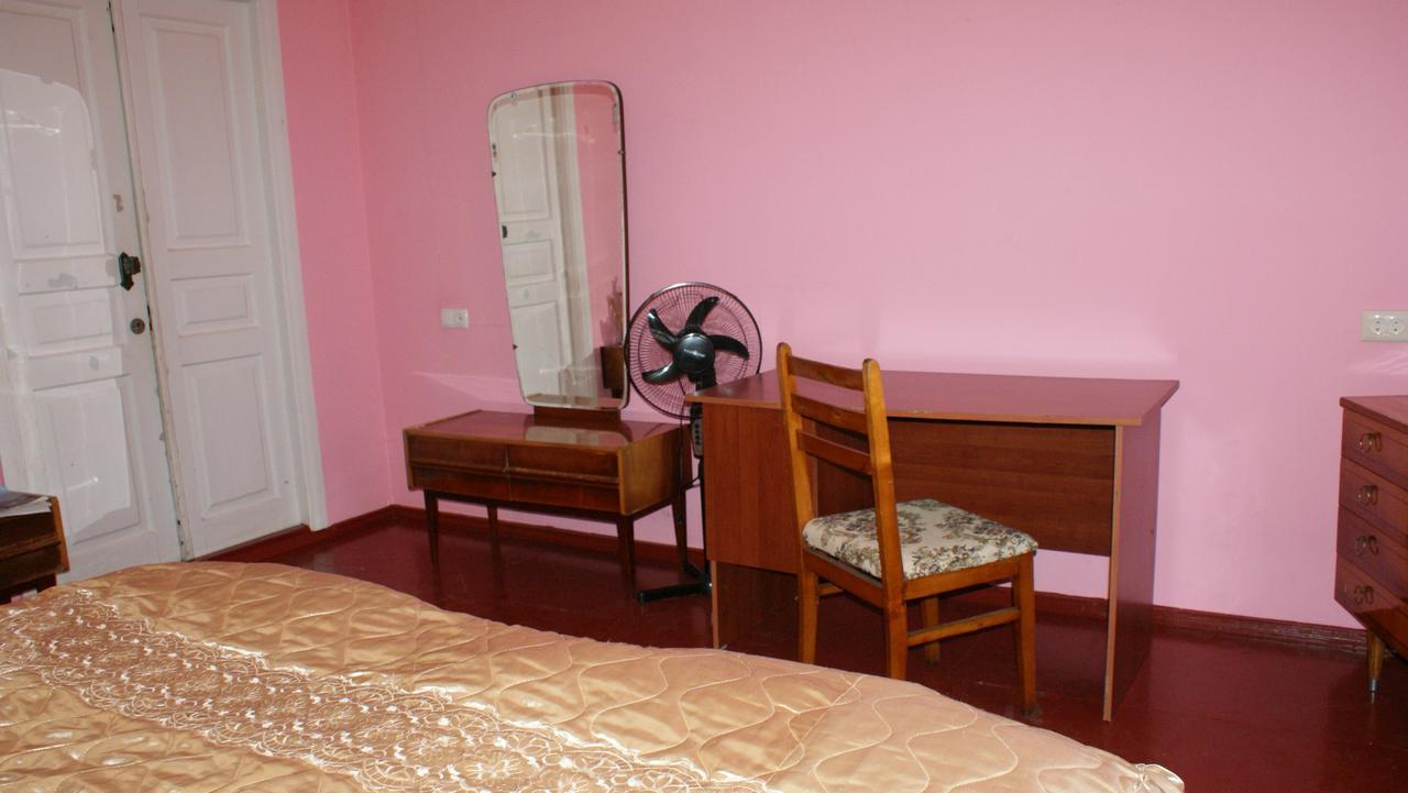 Merabi And Neli Guest House 마킨자우리 외부 사진